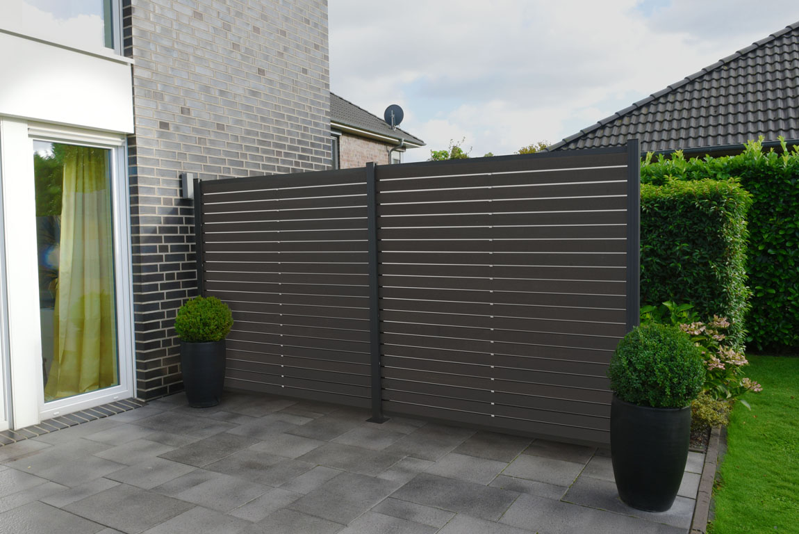 Ambiente mit HANÖ-Serie Montageset ANTHRAZIT