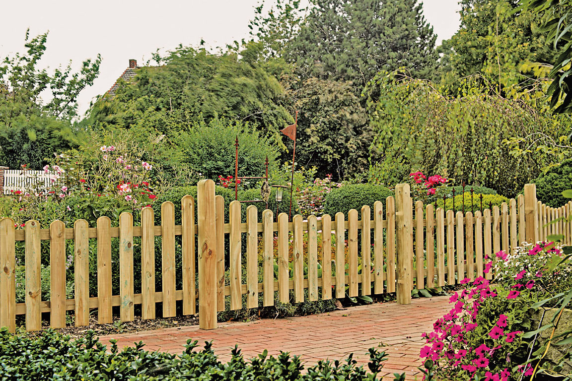 Ambiente mit HEIKO-Gartenzaun Unterbogen 