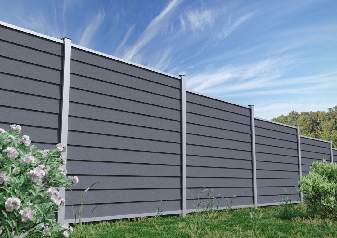 Ambiente mit SKÄR-Serie BPC-Steckzaunsystem